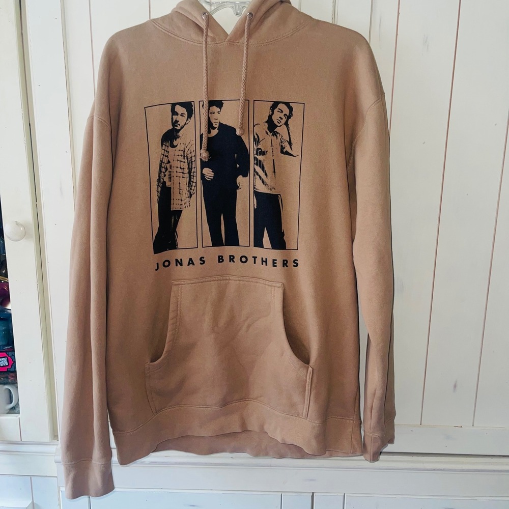 Jonas Brothers The Tour 2023 Concert Hoodie Tan Graphic Sweatshirt Mens L